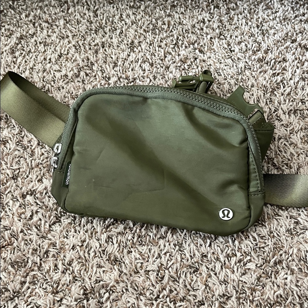 lululemon athletica Forest Green